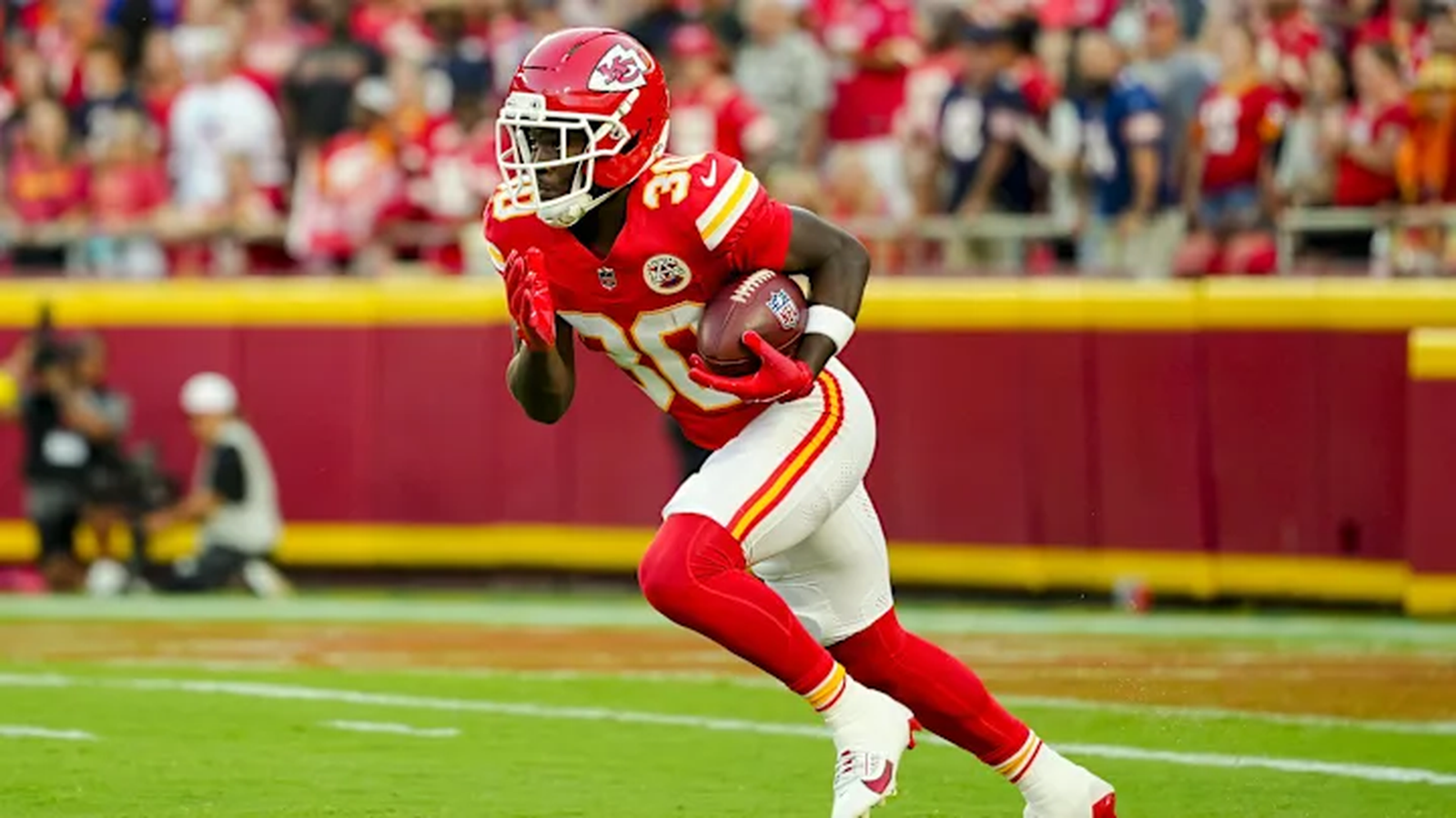 Chiefs Strike Back Early After Bolton Interception to Take Christmas Day Lead