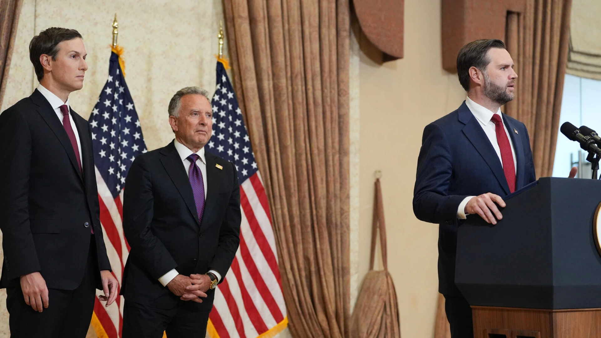 Iran US talks remain stalled as Strait of Hormuz tensions rise ahead of ceasefire deadline with global oil trade and regional security at risk in April 2026