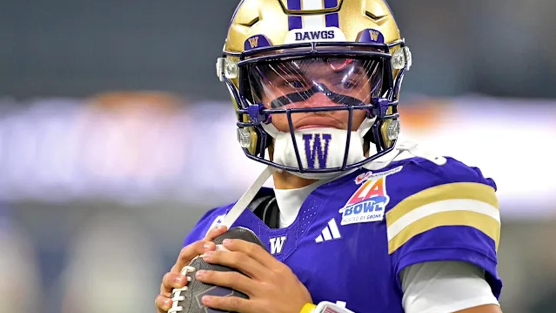 LSU Emerges as Key Contender in Demond Williams Jr. Transfer Portal Saga