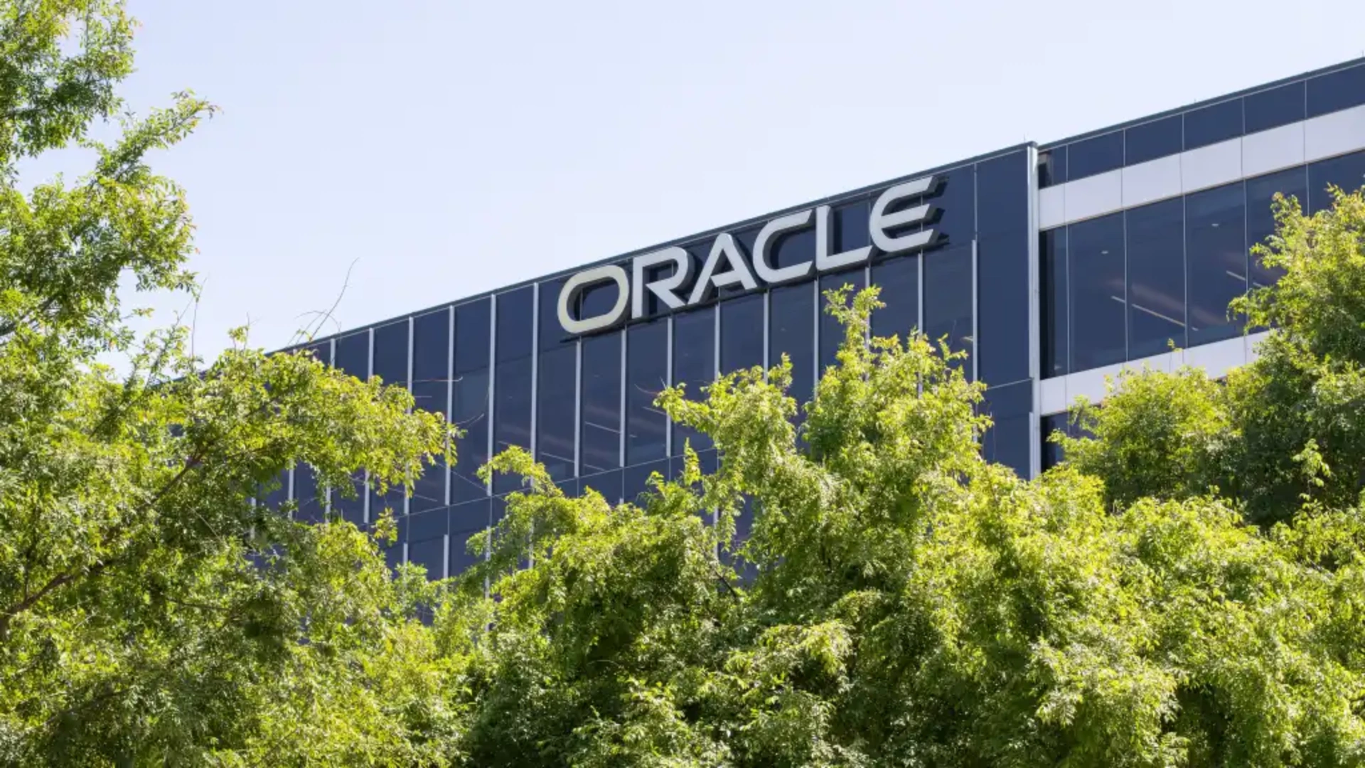 Oracle Layoffs Deepen as AI Push Reshapes Workforce and Impacts India