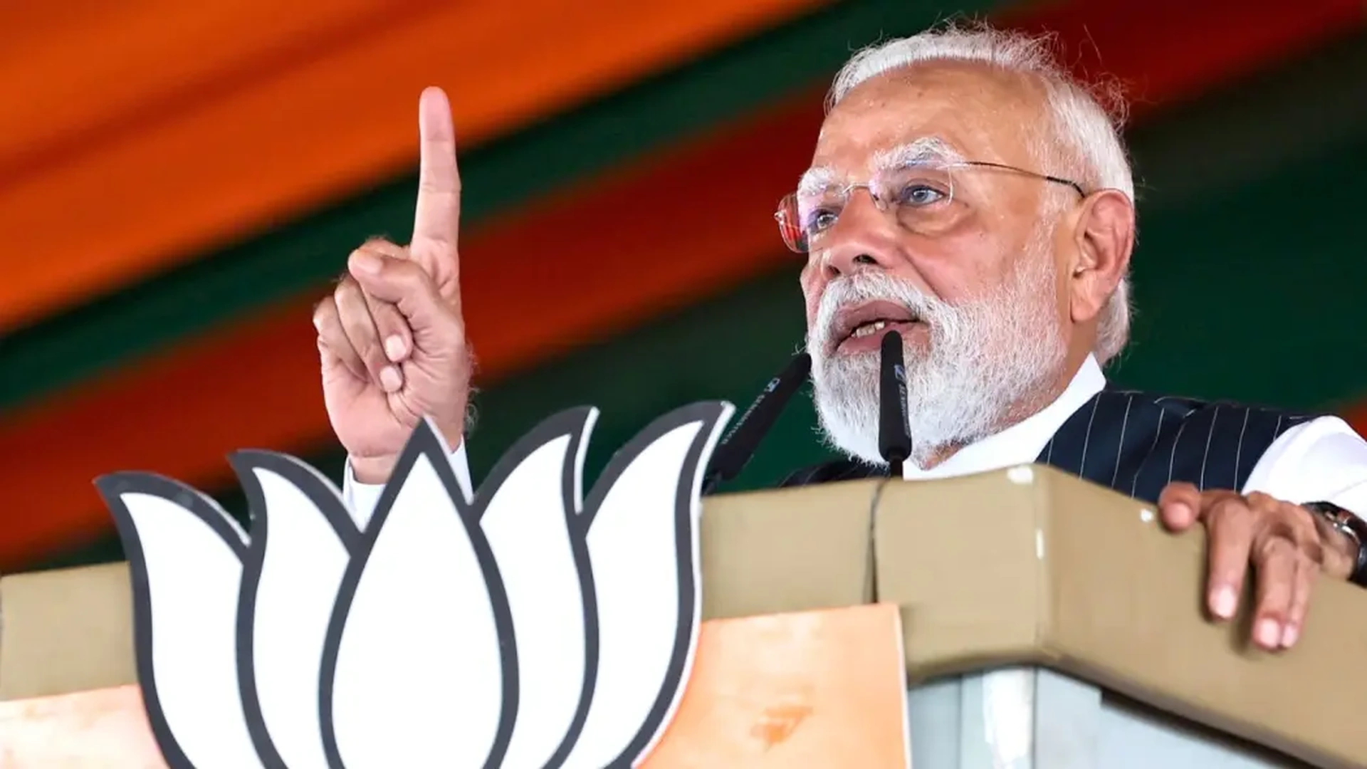 Modi Targets TMC in Purulia Rally, Alleges Cultural Shift, Corruption and Neglect of Tribal Regions Ahead of Bengal Polls
