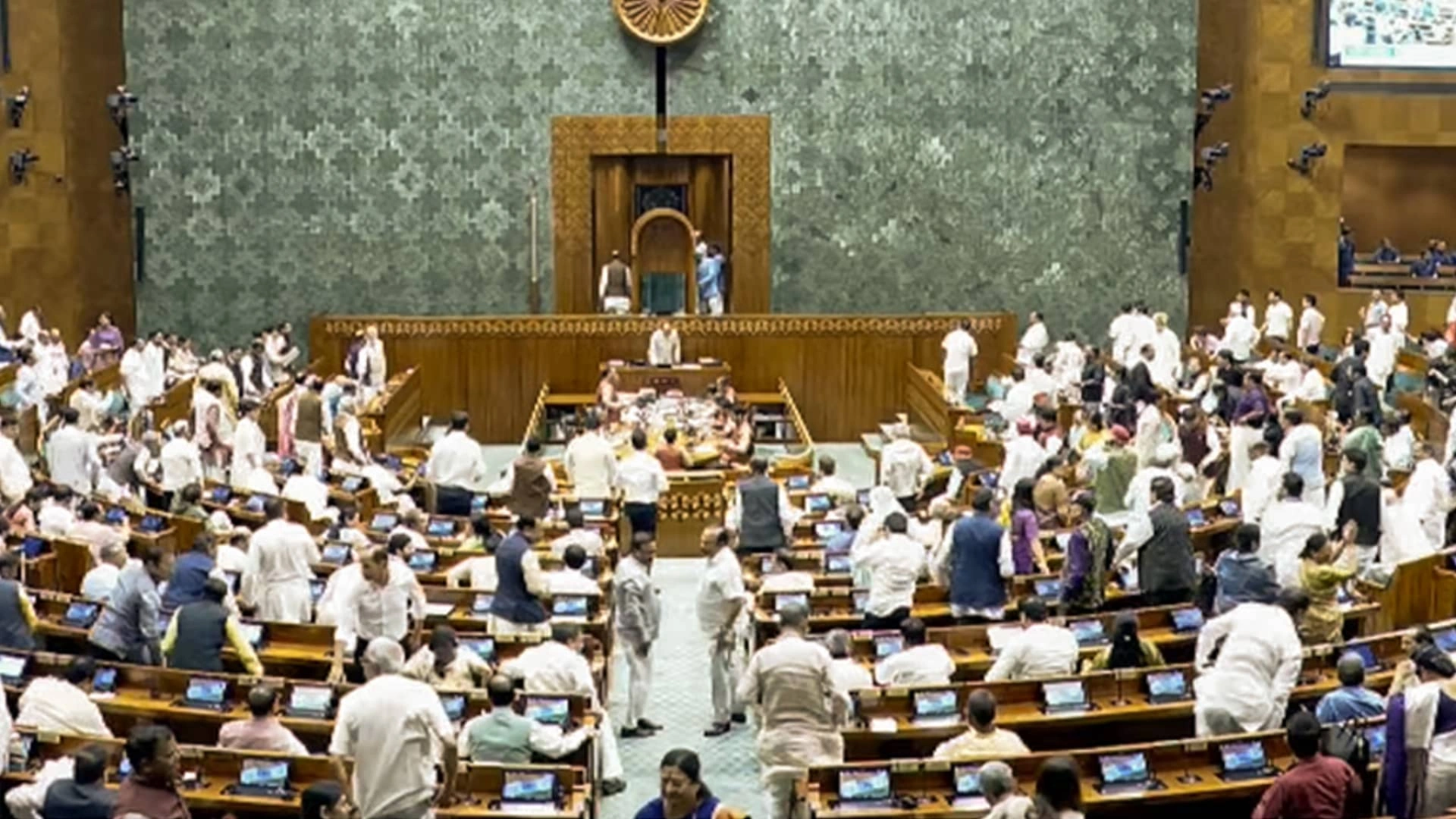 Women Reservation Bill Fails in Lok Sabha as NDA Misses Majority Mark, Political Battle Over Intent and Delimitation Intensifies